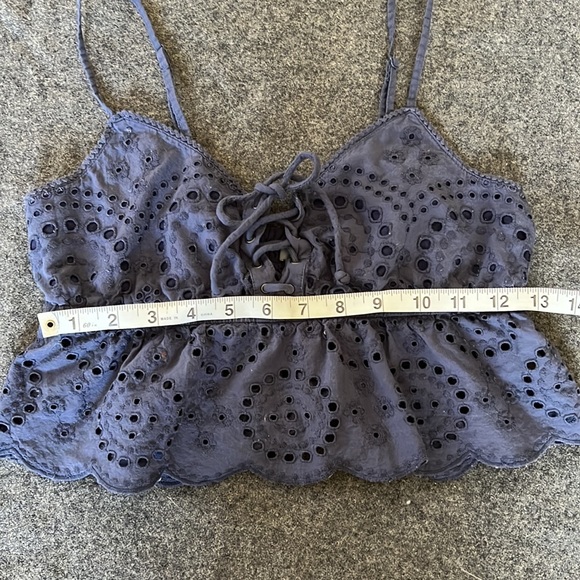 Aerie Eyelet Ruffle Lace Up Crop Top Size Small - Picture 4 of 5
